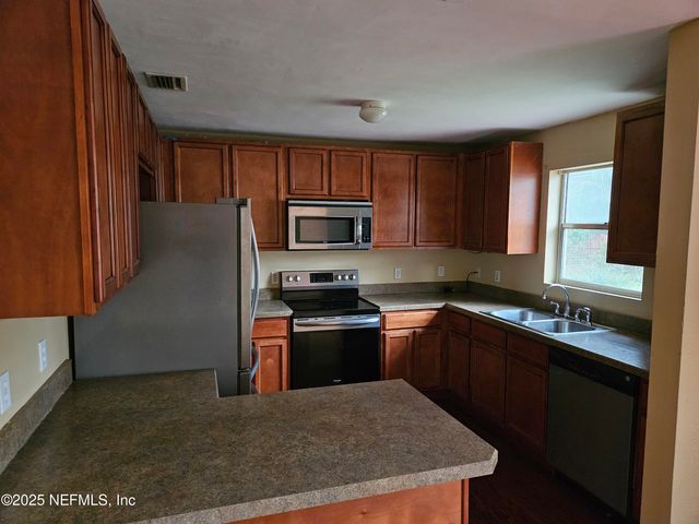 5758 OLIVER Street, Jacksonville, FL 32211