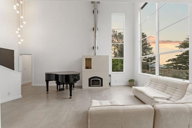 430 Farallon Avenue, Pacifica, CA 94044