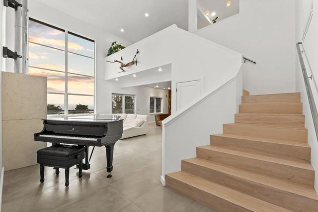 430 Farallon Avenue, Pacifica, CA 94044