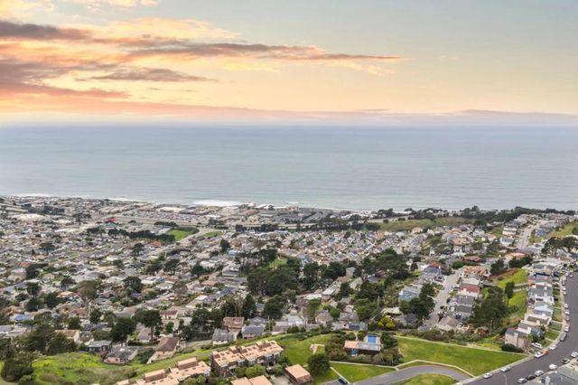 430 Farallon Avenue, Pacifica, CA 94044