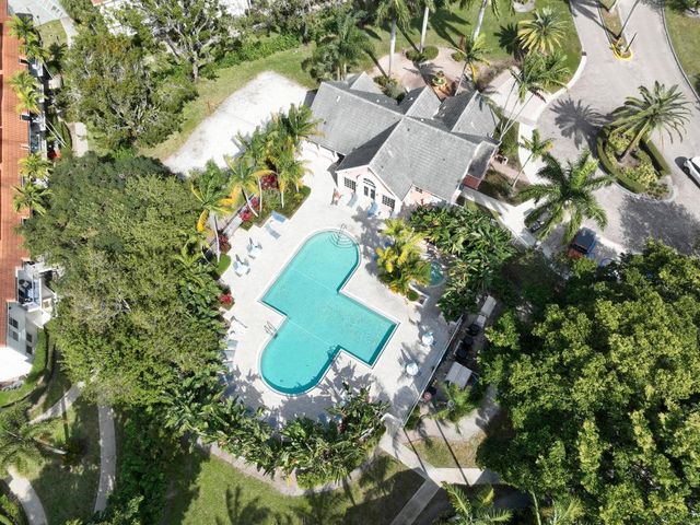 2020 Alta Meadows Lane 503, Delray Beach, FL 33444