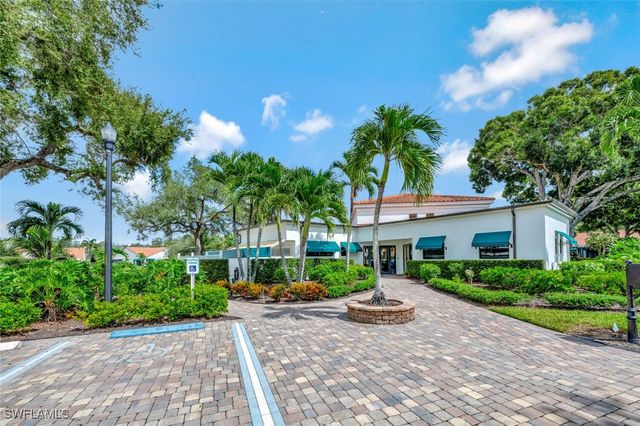 571 Beachwalk CIR S201, Naples, FL 34108