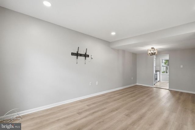 12120 STONEFORD DR, Woodbridge, VA 22192