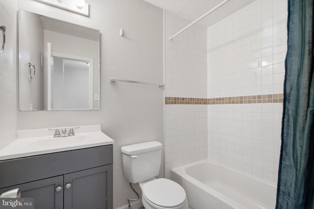 12120 STONEFORD DR, Woodbridge, VA 22192