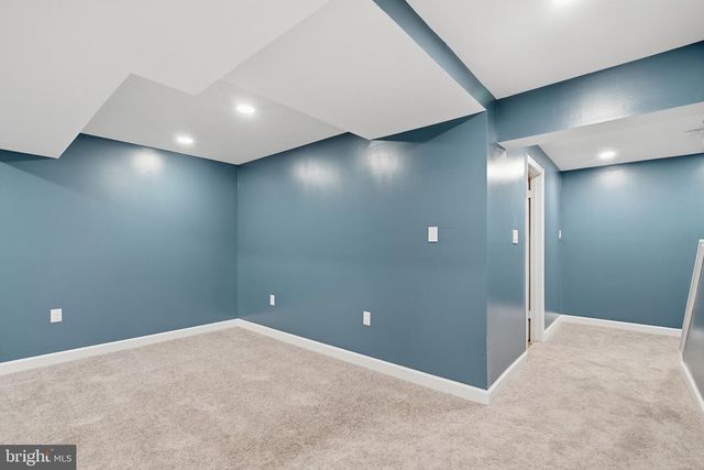 12120 STONEFORD DR, Woodbridge, VA 22192