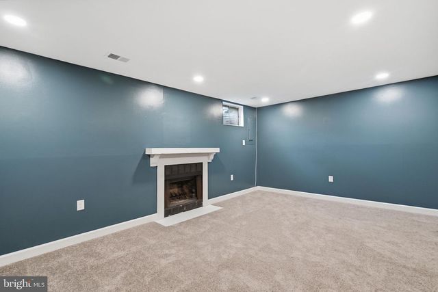 12120 STONEFORD DR, Woodbridge, VA 22192