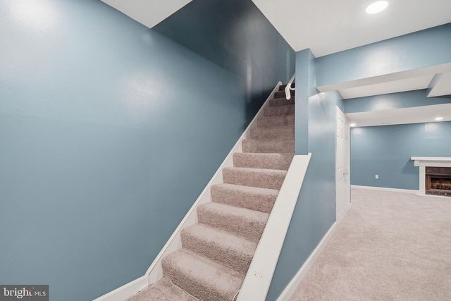 12120 STONEFORD DR, Woodbridge, VA 22192