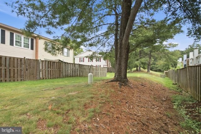 12120 STONEFORD DR, Woodbridge, VA 22192