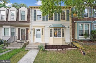 12120 STONEFORD DR, Woodbridge, VA 22192