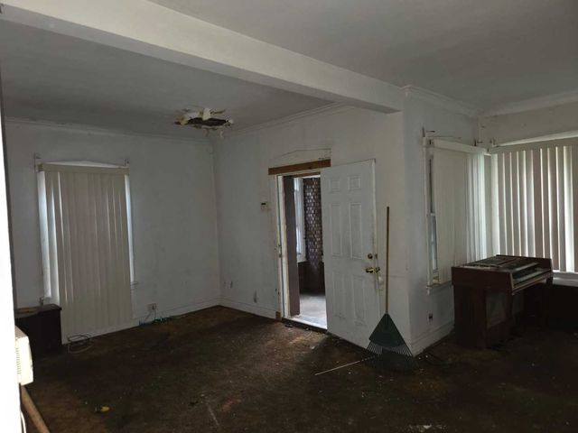 7634 S Loomis Boulevard, Chicago, IL 60620