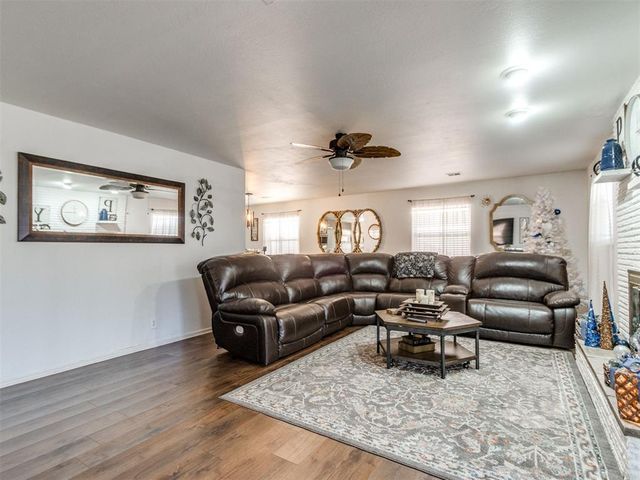 11012 Greystone Avenue, The Village, OK 73120