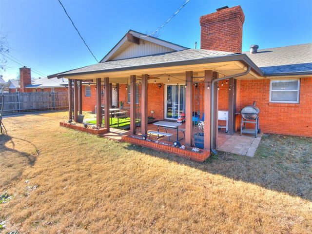 11012 Greystone Avenue, The Village, OK 73120