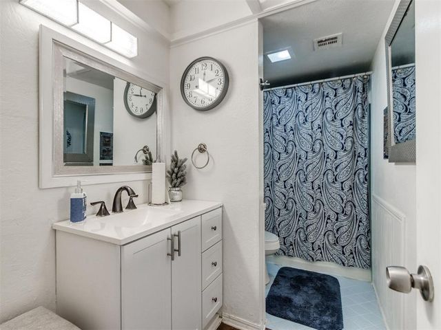 11012 Greystone Avenue, The Village, OK 73120