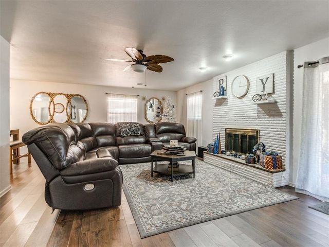 11012 Greystone Avenue, The Village, OK 73120
