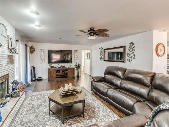 11012 Greystone Avenue, The Village, OK 73120