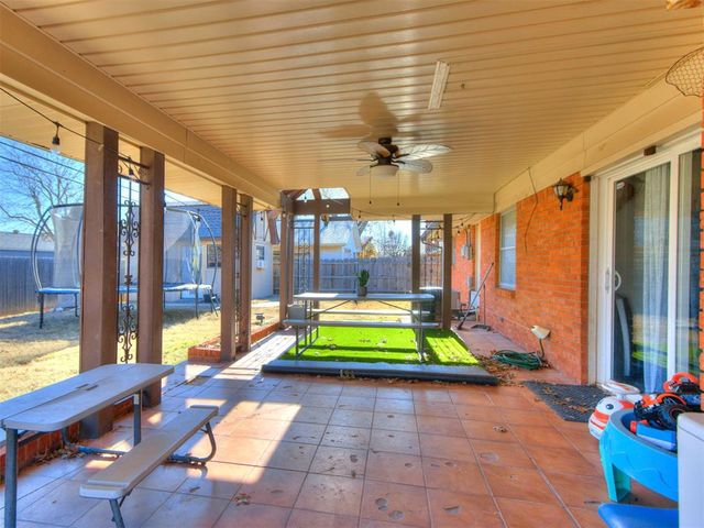 11012 Greystone Avenue, The Village, OK 73120