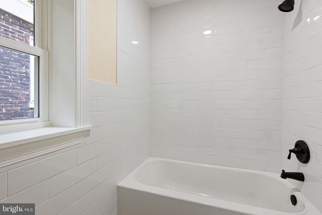 1215 W 2ND ST, Wilmington, DE 19805