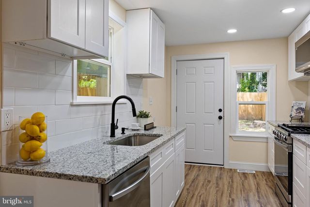 1215 W 2ND ST, Wilmington, DE 19805