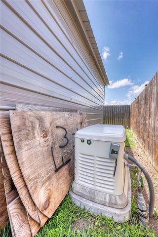 2622 Date Palm Dr, Corpus Christi, TX 78418