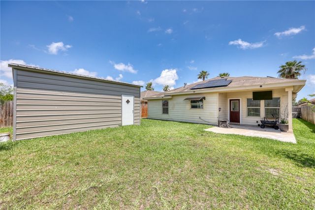 2622 Date Palm Dr, Corpus Christi, TX 78418