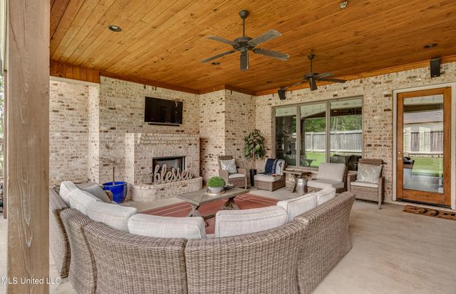112 Honours Drive, Madison, MS 39110