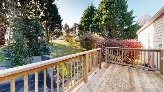 331 Probart Street, Brevard, NC 28712