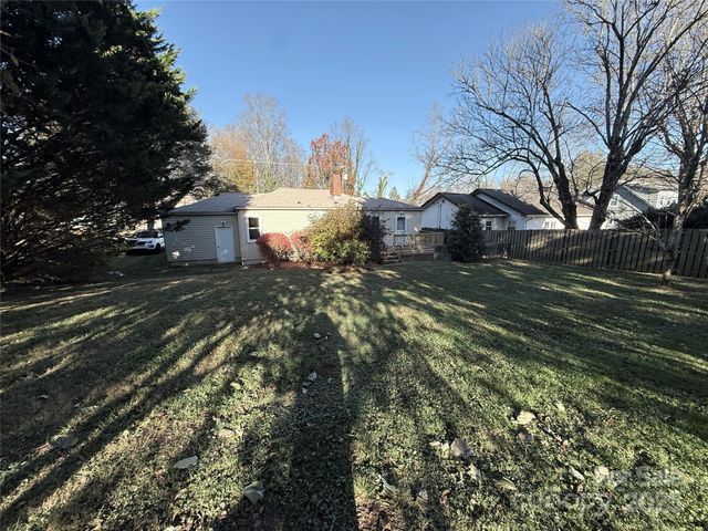 331 Probart Street, Brevard, NC 28712