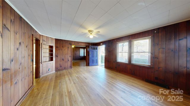 331 Probart Street, Brevard, NC 28712