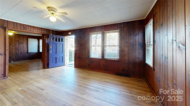 331 Probart Street, Brevard, NC 28712