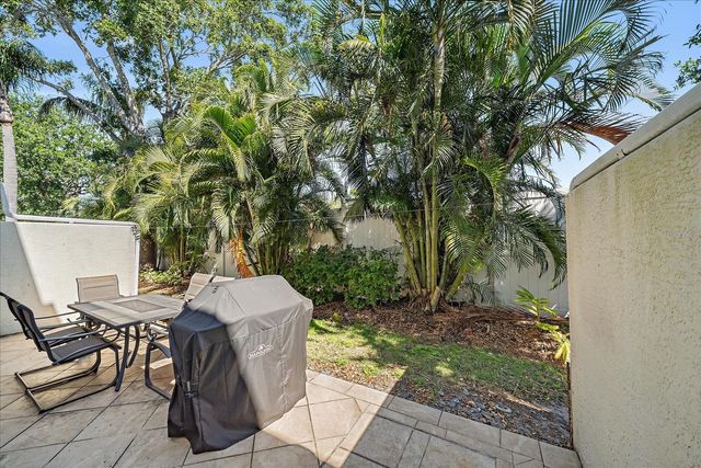 3405 54TH DRIVE W 102, Bradenton, FL 34210