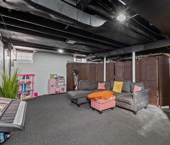 18446 Hartwell Street, Detroit, MI 48235