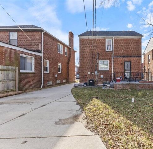 18446 Hartwell Street, Detroit, MI 48235