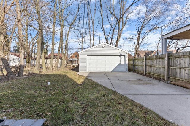 18446 Hartwell Street, Detroit, MI 48235