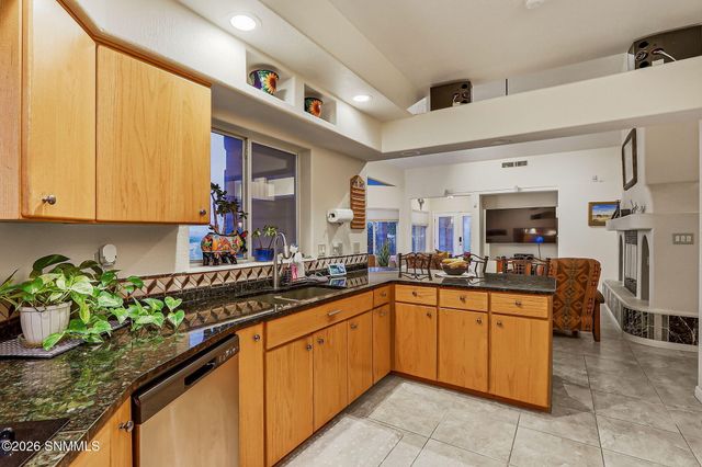 2932 Winter Set Road, Las Cruces, NM 88005
