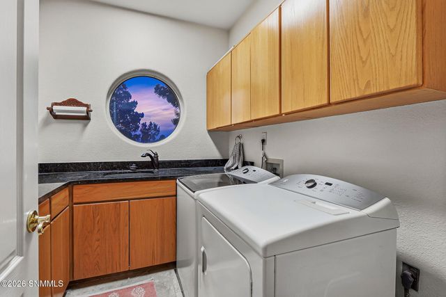 2932 Winter Set Road, Las Cruces, NM 88005