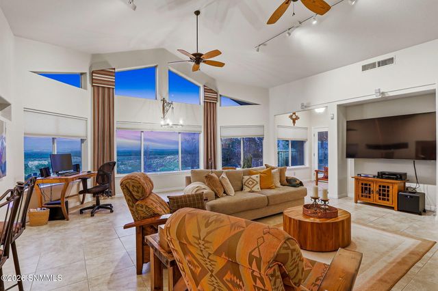 2932 Winter Set Road, Las Cruces, NM 88005