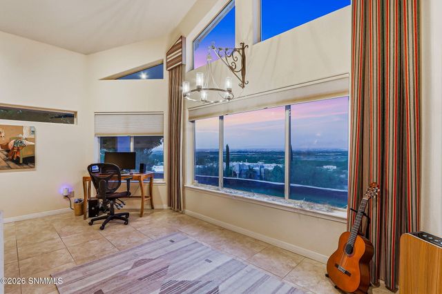 2932 Winter Set Road, Las Cruces, NM 88005