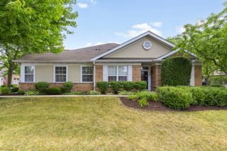 285 ENFIELD Lane, Grayslake, IL 60030