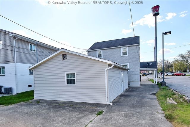 4014 MacCorkle Avenue Sw, South Charleston, WV 25309