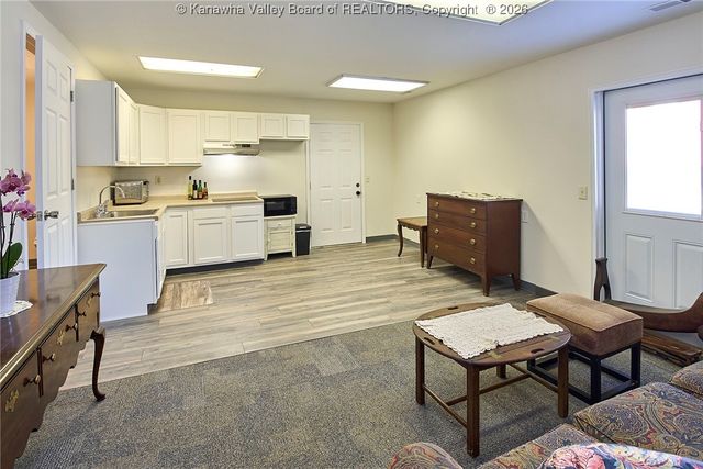 4014 MacCorkle Avenue Sw, South Charleston, WV 25309