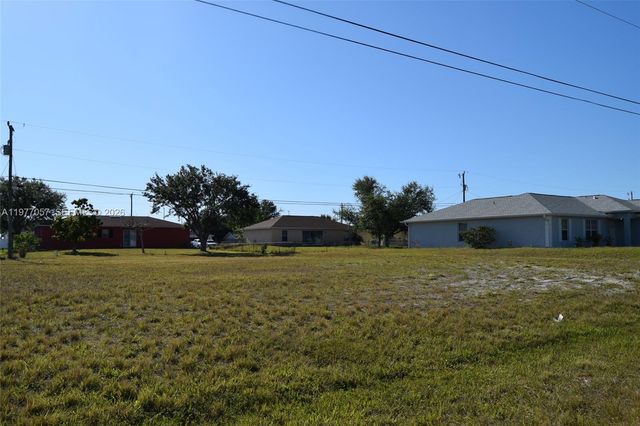1312 NE 17th Ave, Cape Coral, FL 33909
