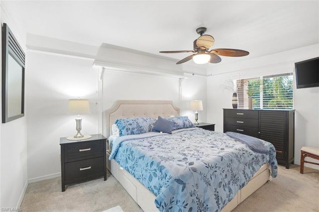 7320 Glenmoor LN 2206, Naples, FL 34104