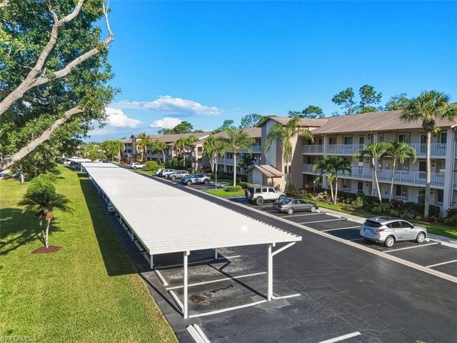 7320 Glenmoor LN 2206, Naples, FL 34104
