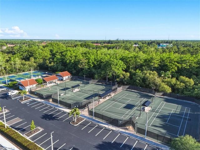 7320 Glenmoor LN 2206, Naples, FL 34104