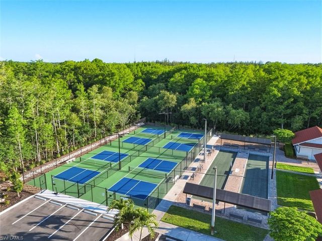7320 Glenmoor LN 2206, Naples, FL 34104