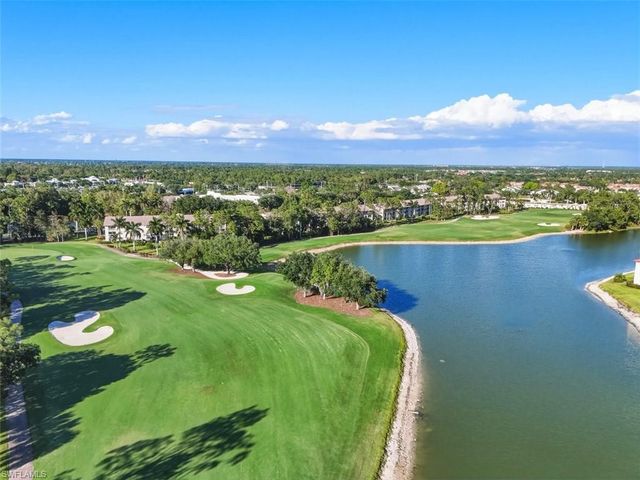 7320 Glenmoor LN 2206, Naples, FL 34104