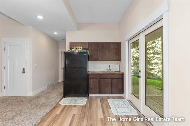 10333 Meadowgate Drive, Sparta, MI 49345
