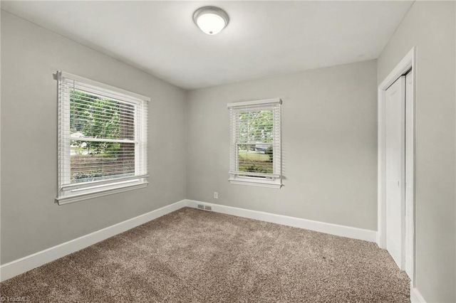 1900 Independence Road, Greensboro, NC 27408