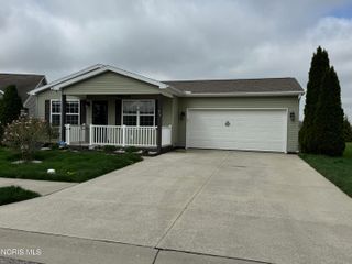 314 Hidden Ridge Drive, Delta, OH 43515