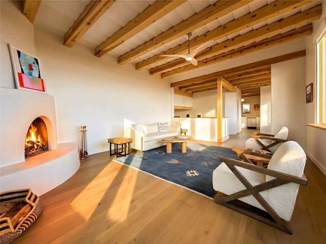 3 Manzano Court, Santa Fe, NM 87508